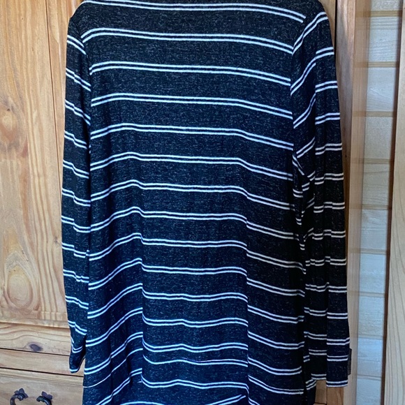 Lane Bryant grey stripe sweater 14-16 - Picture 2 of 9